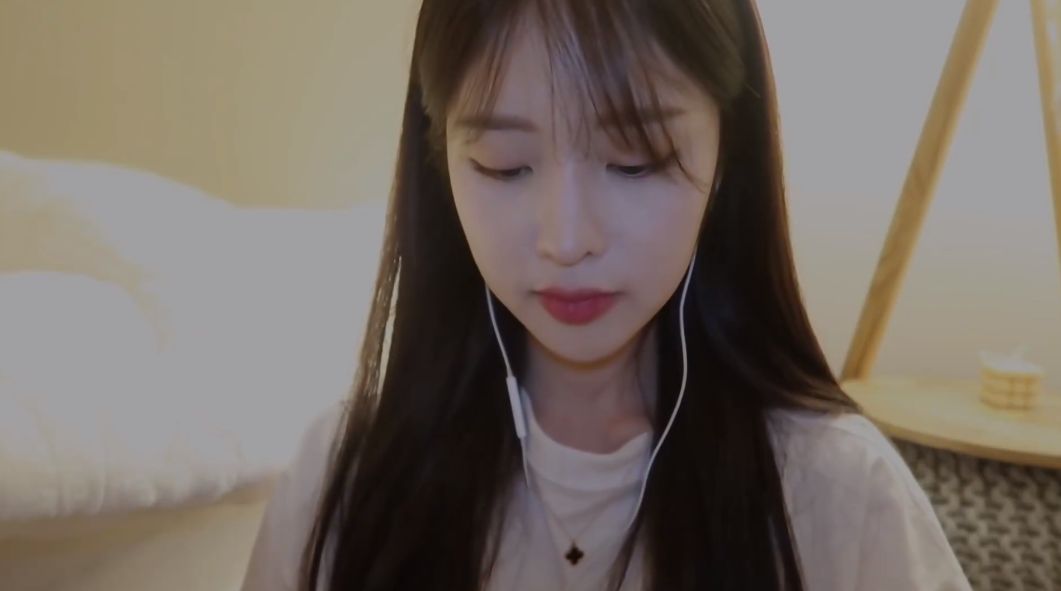韩国Judy博主介绍,最近到了油管注册了新的账号
